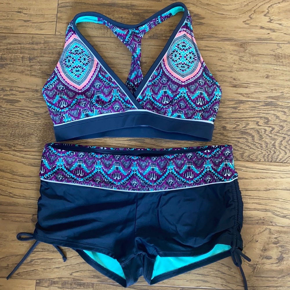EUC Athleta sz medium boy shorts bikini swim suit